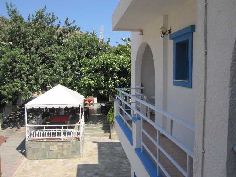 Amazones Villas Apartments Chersonissos Buitenkant foto