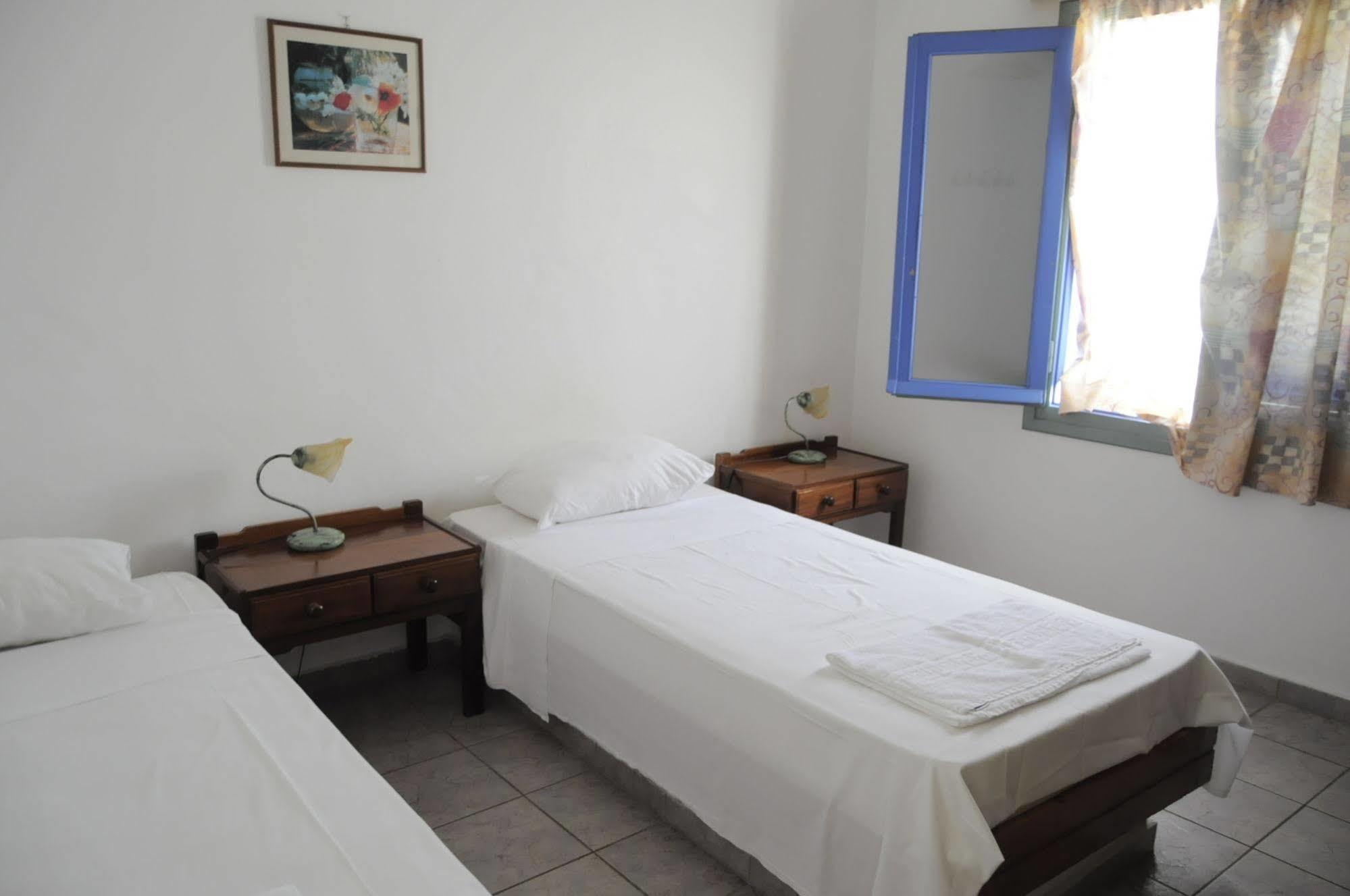 Amazones Villas Apartments Chersonissos Buitenkant foto