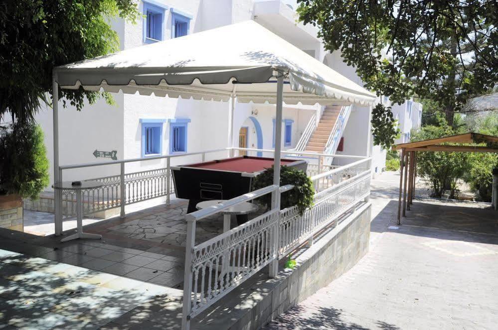Amazones Villas Apartments Chersonissos Buitenkant foto